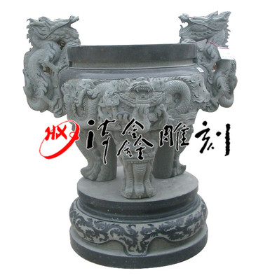 石雕香炉-寺院香炉的用途及寓意