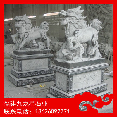 麒麟石雕加工厂 门口麒麟雕塑 石制品加工